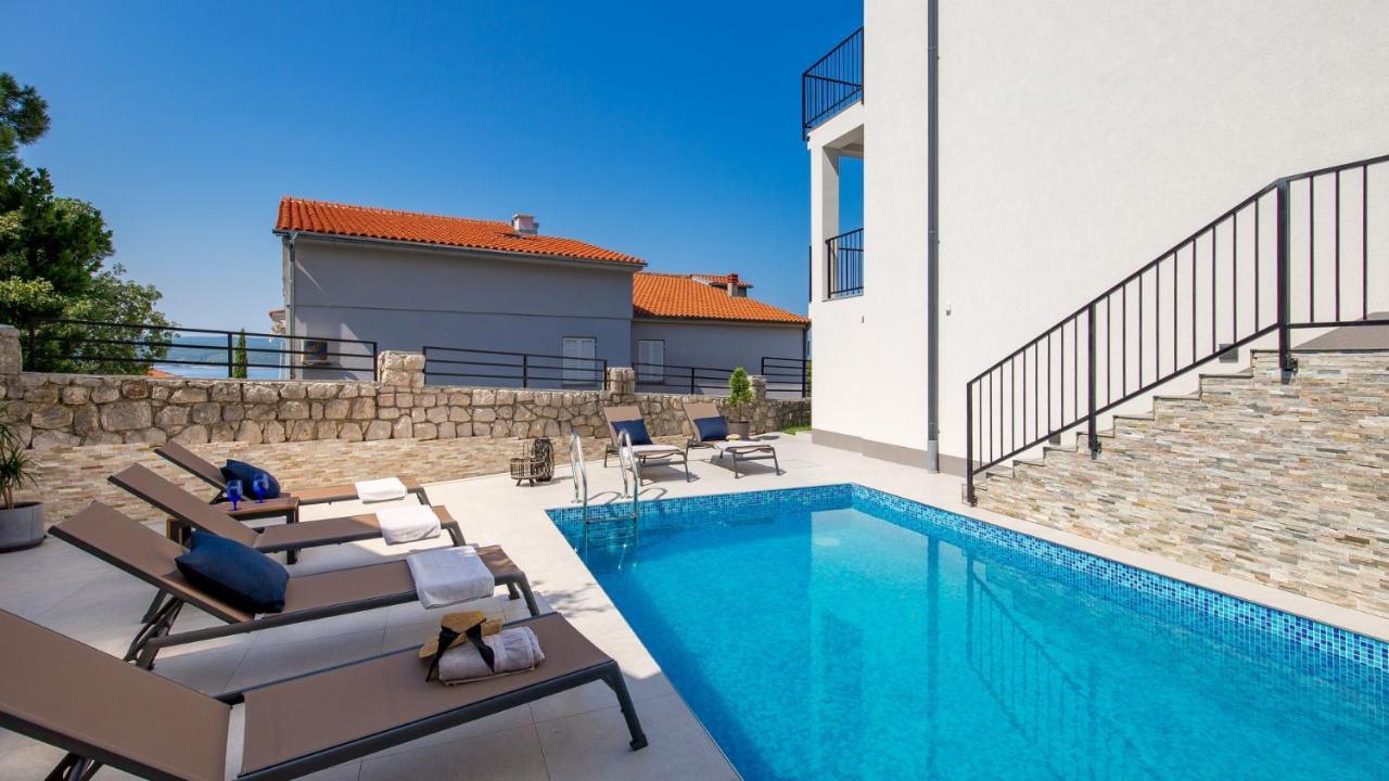 Apartments Villa Frankola With Swimming Pool Crikvenica Exteriör bild