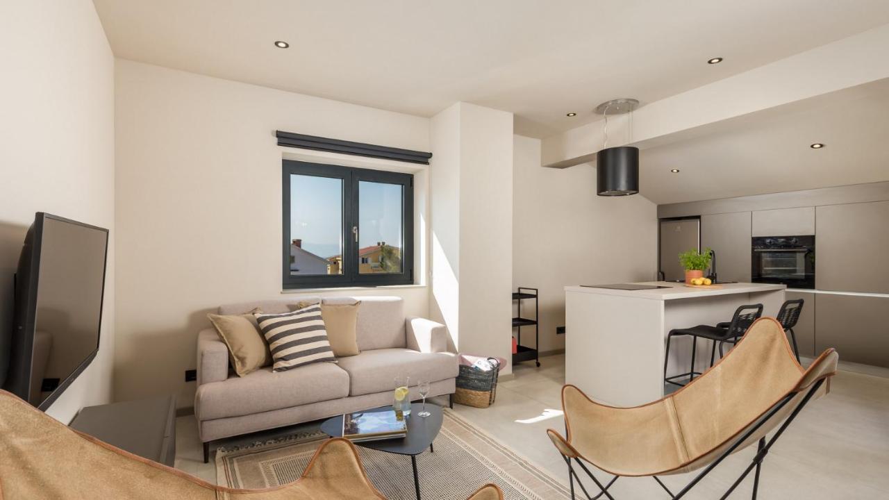 Apartments Villa Frankola With Swimming Pool Crikvenica Exteriör bild