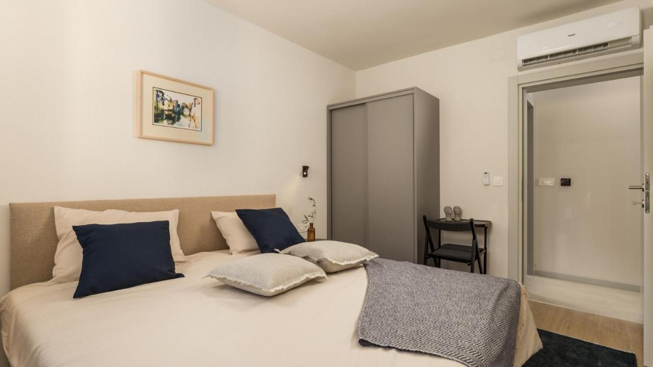 Apartments Villa Frankola With Swimming Pool Crikvenica Exteriör bild