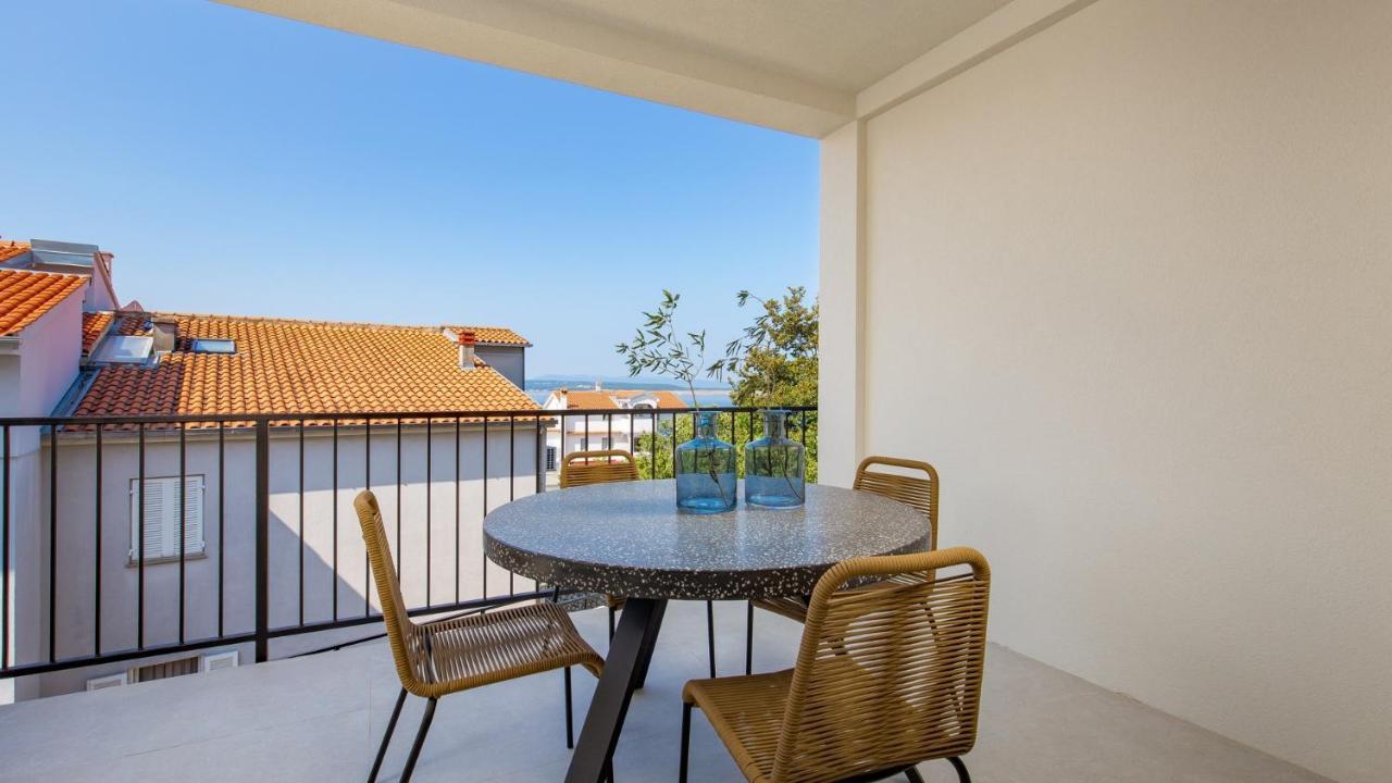 Apartments Villa Frankola With Swimming Pool Crikvenica Exteriör bild
