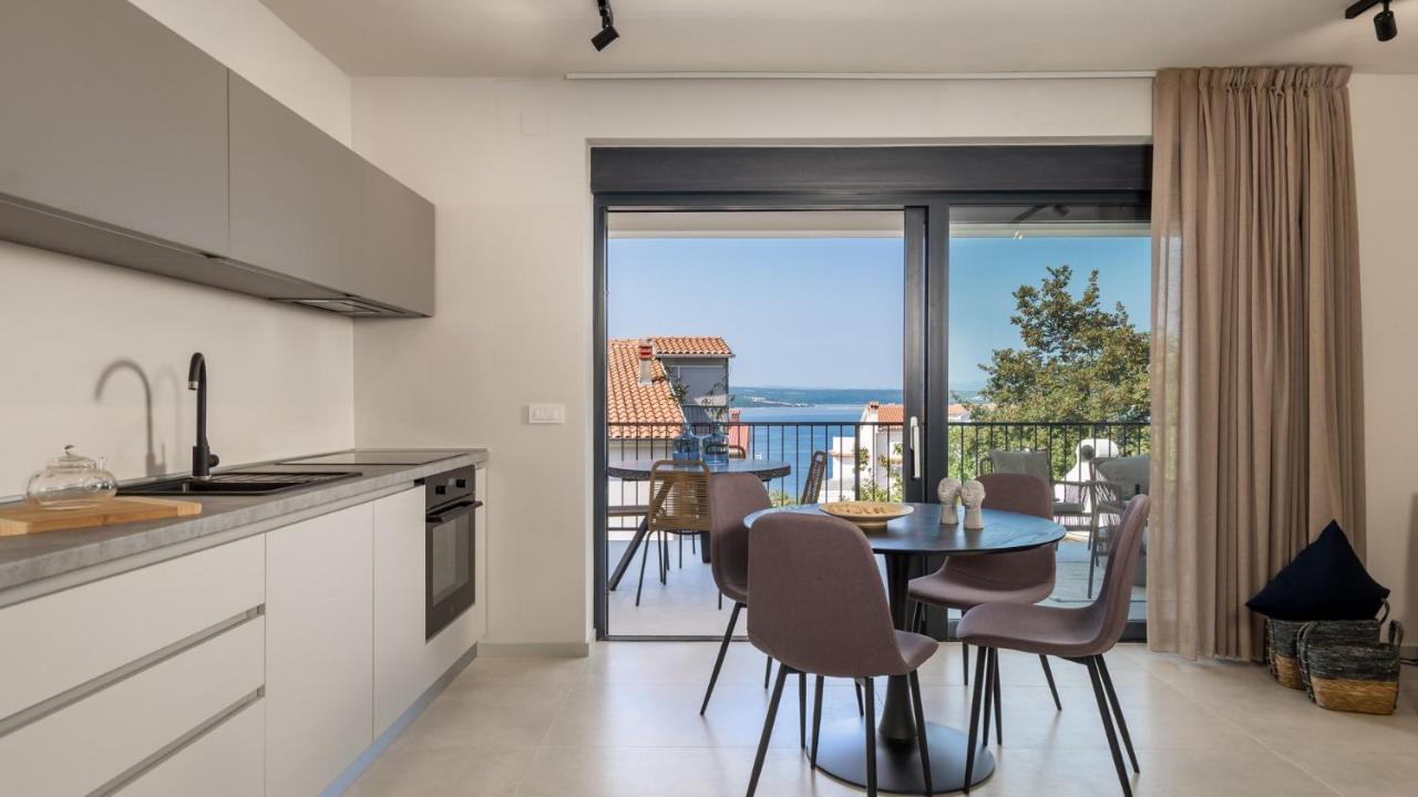 Apartments Villa Frankola With Swimming Pool Crikvenica Exteriör bild