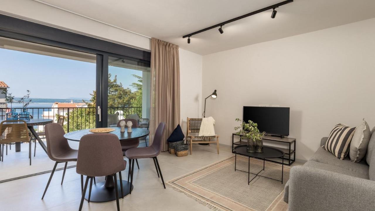 Apartments Villa Frankola With Swimming Pool Crikvenica Exteriör bild