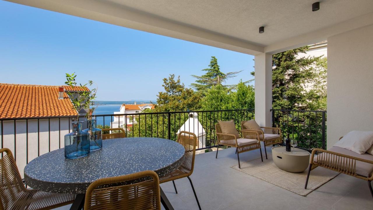 Apartments Villa Frankola With Swimming Pool Crikvenica Exteriör bild