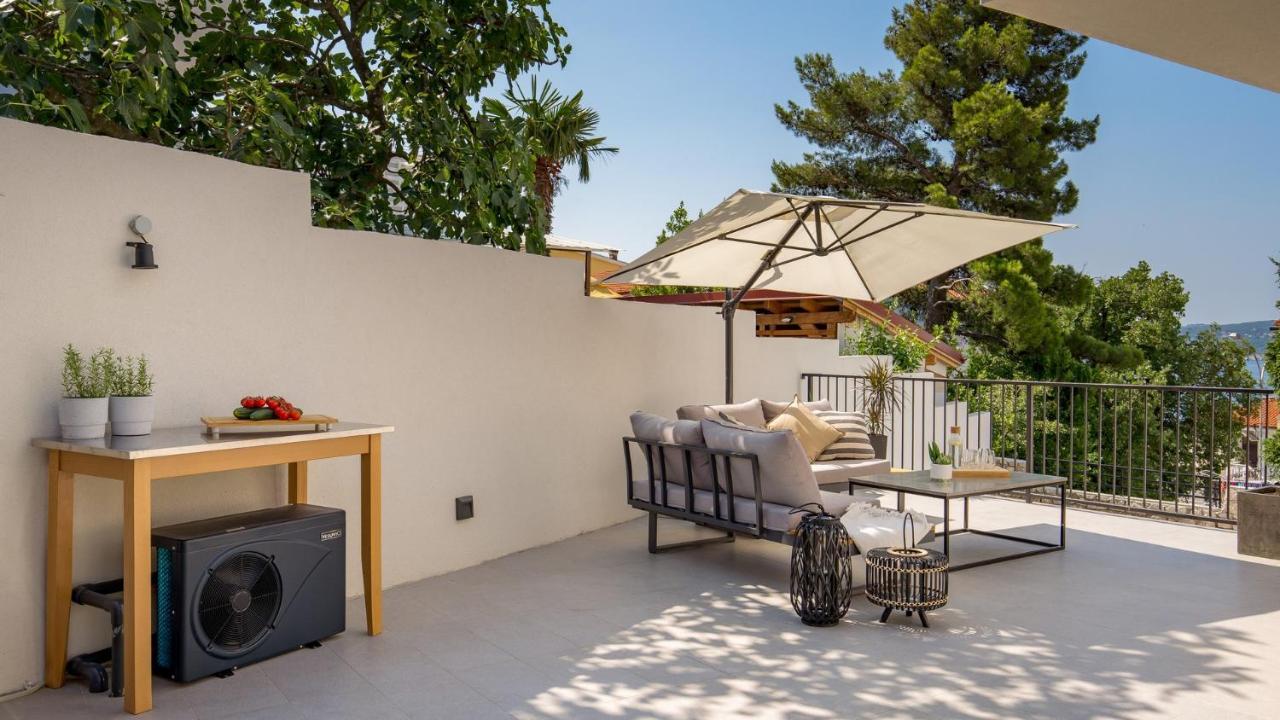Apartments Villa Frankola With Swimming Pool Crikvenica Exteriör bild