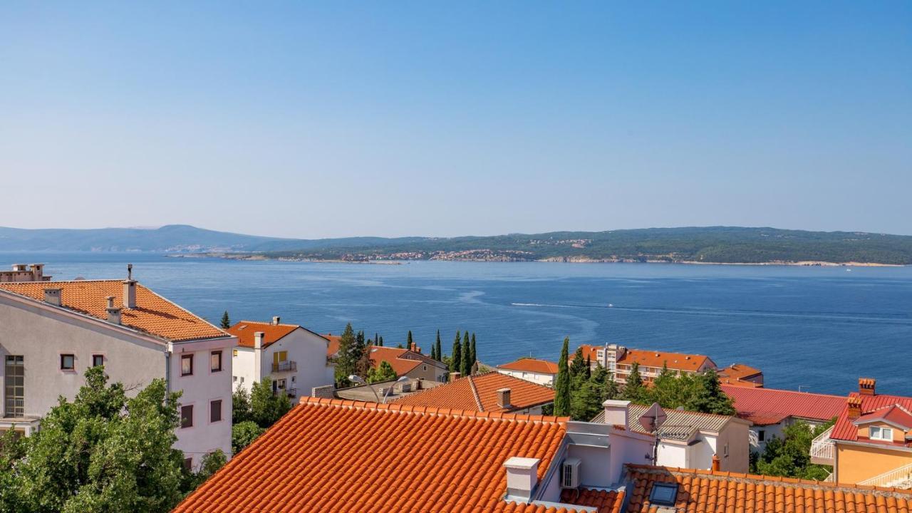 Apartments Villa Frankola With Swimming Pool Crikvenica Exteriör bild