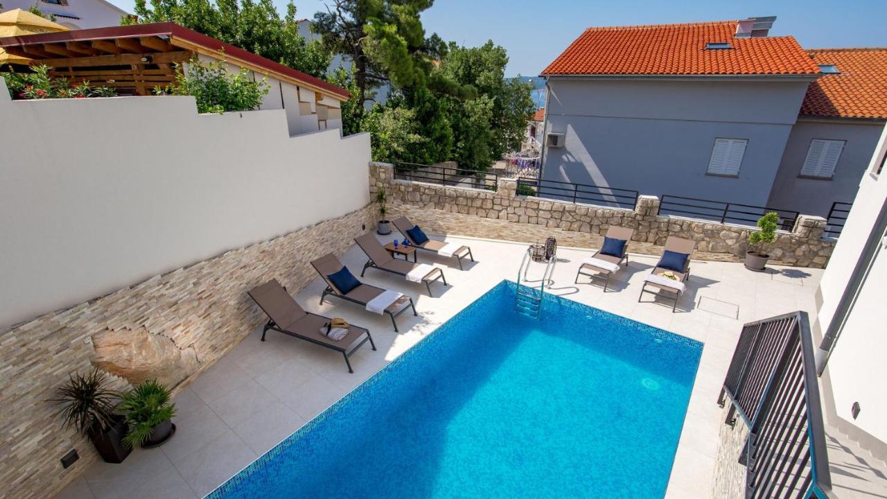 Apartments Villa Frankola With Swimming Pool Crikvenica Exteriör bild